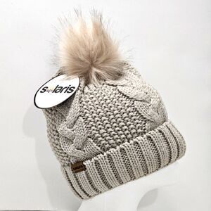NWT, Solaris, heavy knitted beanie in taupe.